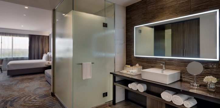 superior-bathroom-2